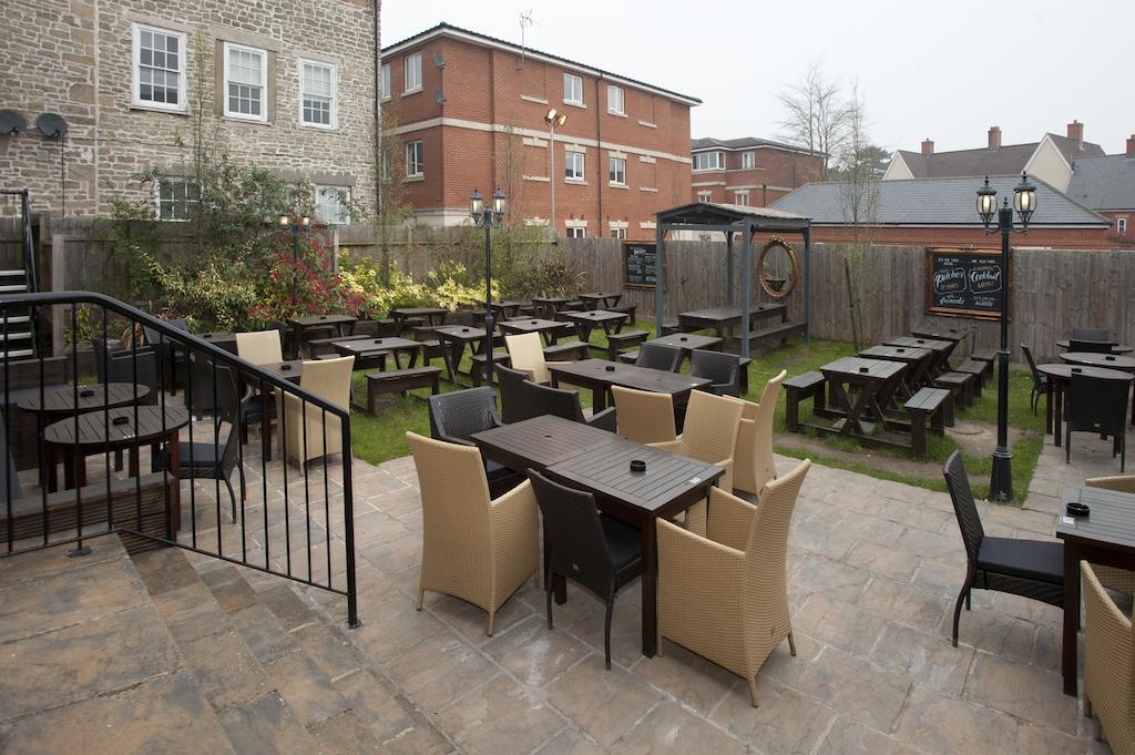 Hotel The Goddard Arms Swindon Exteriér fotografie