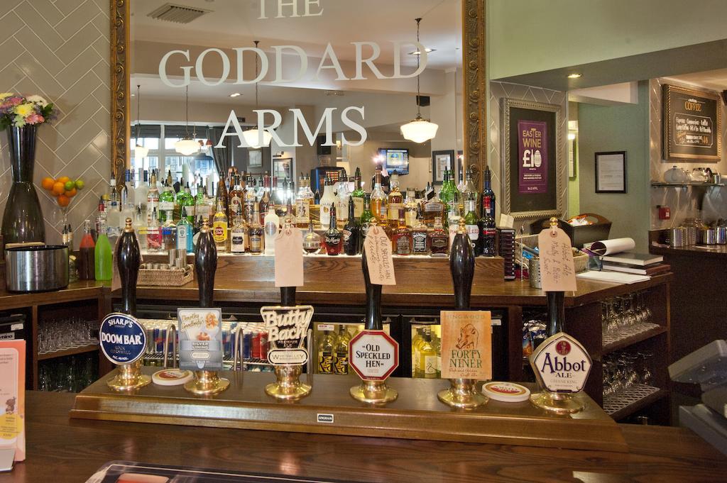 Hotel The Goddard Arms Swindon Exteriér fotografie